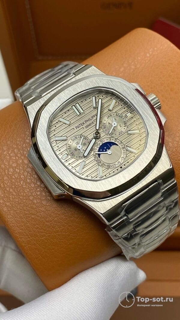 Часы Patek Philippe Nautilus — изображение 2