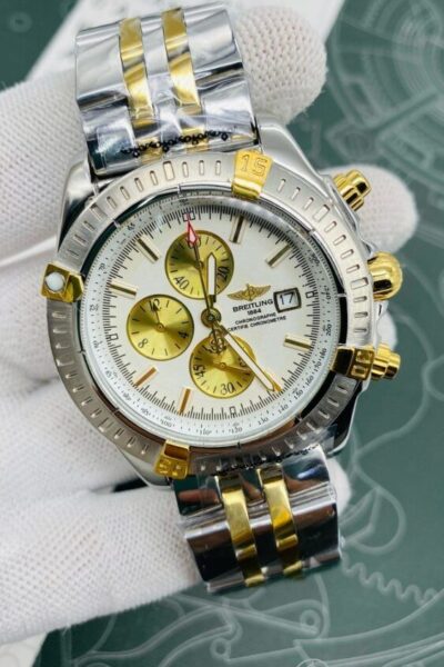 Часы Breitling Chronomat 44
