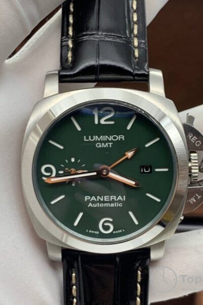 Часы Panerai Luminor GMT