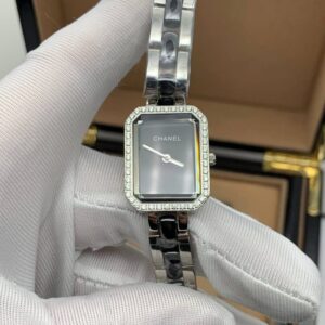 Часы Chanel