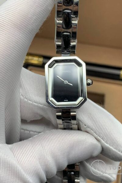 Часы Chanel