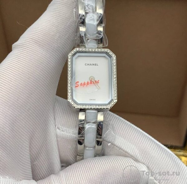 Часы Chanel