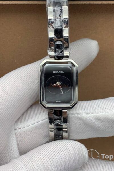 Часы Chanel