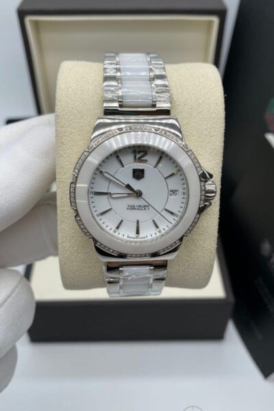 часы TAG HEUER FORMULA 1