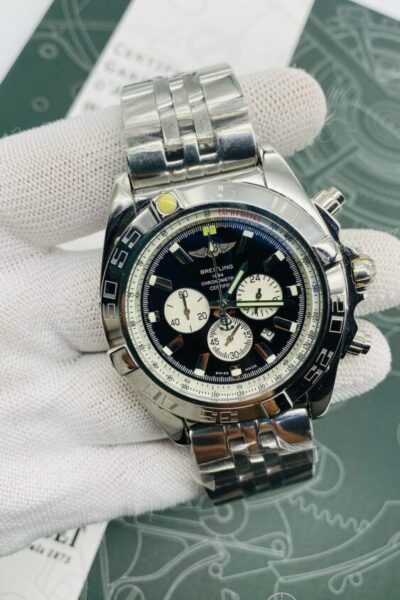 Часы Breitling Chronomat 44