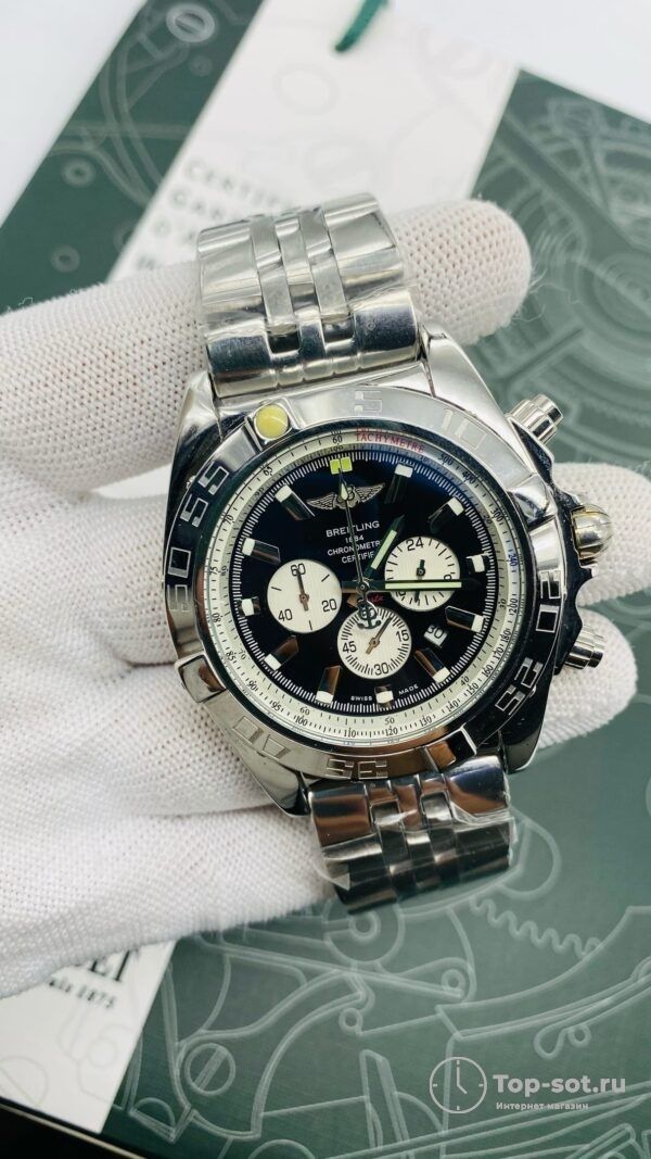 Часы Breitling Chronomat 44