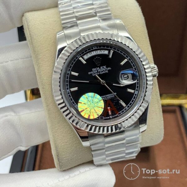Часы Rolex Oyster Perpetual Day - Date — изображение 2