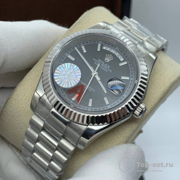 Часы Rolex Oyster Perpetual Day - Date — изображение 3
