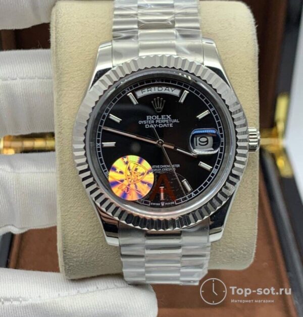 Часы Rolex Oyster Perpetual Day - Date