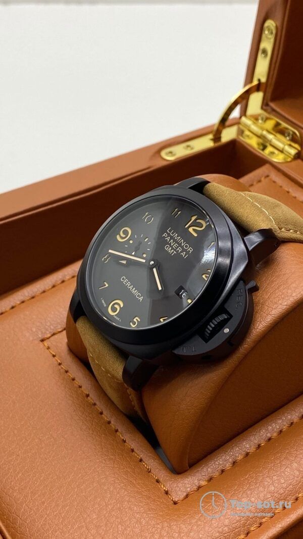 Часы Panerai Luminor GMT