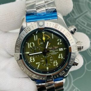 Часы Breitling AVENGER
