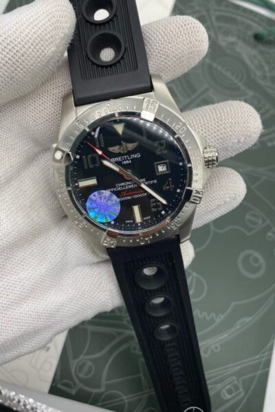 Часы Breitling Avenger
