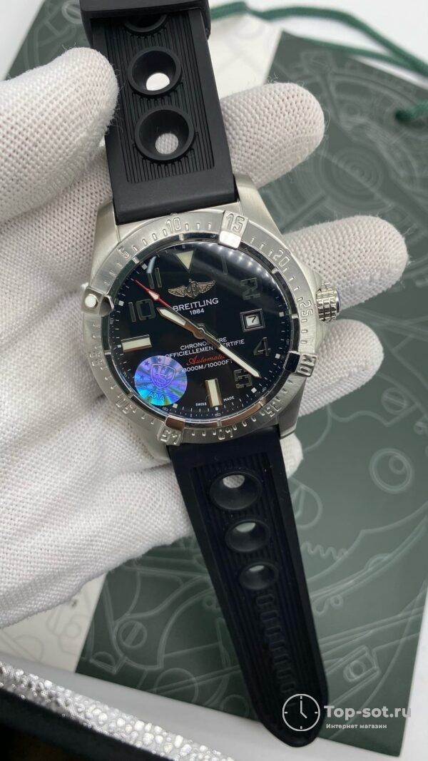 Часы Breitling Avenger