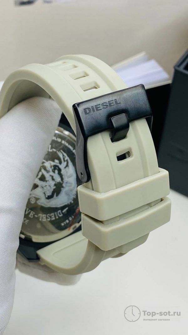 Часы Diesel Mega Chief DZ4496 — изображение 4