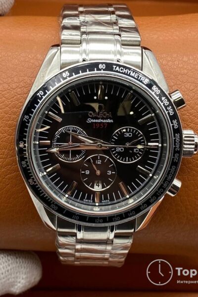 часы Omega Speedmaster