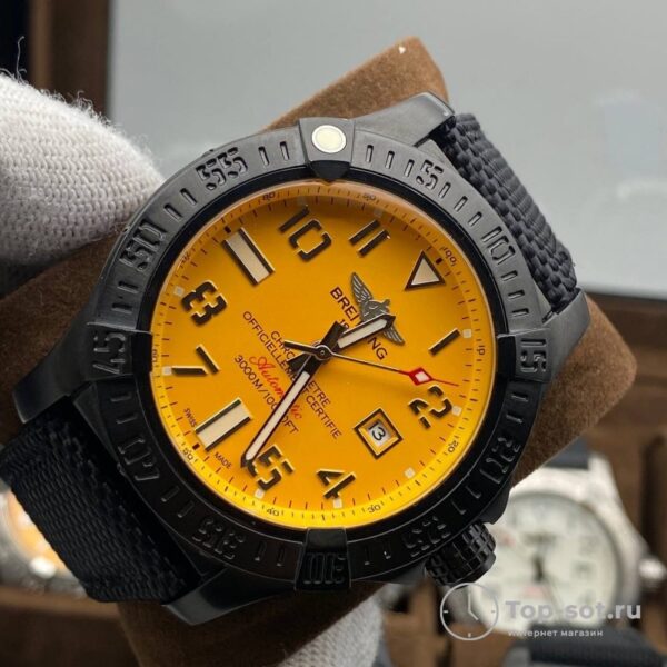 Часы  Breitling Avenger — изображение 2