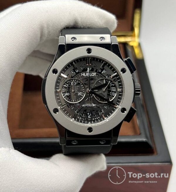 часы HUBLOT Classic Fusion Chronograph Bol d
