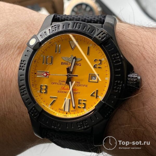 Часы  Breitling Avenger — изображение 3