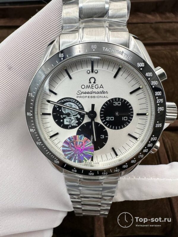 часы Omega Speedmaster