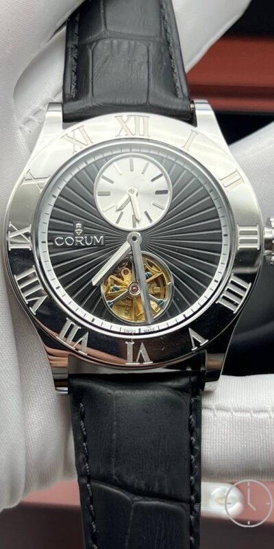 часы CORUM