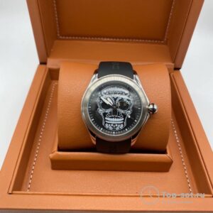 Часы CORUM