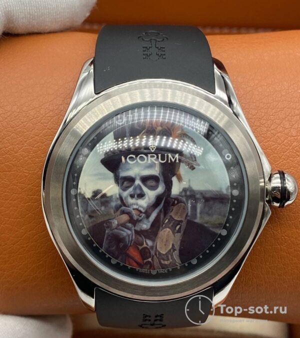 часы CORUM