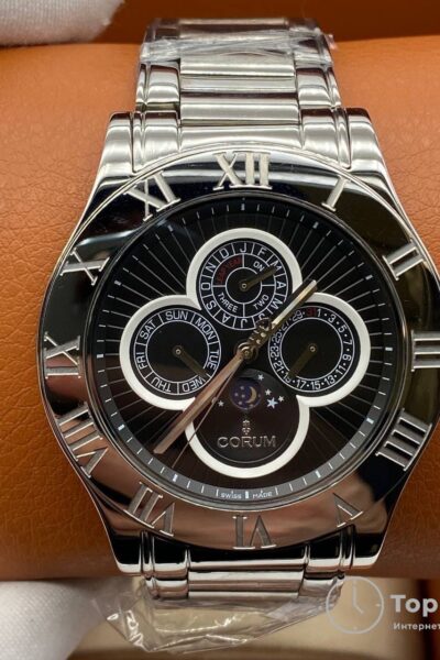 Часы CORUM