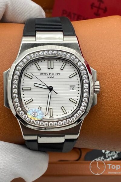 часы Patek Philippe Nautilus
