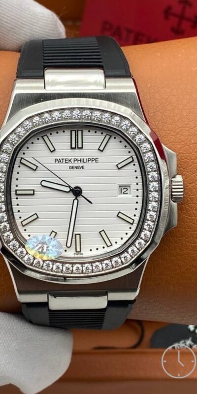 часы Patek Philippe Nautilus