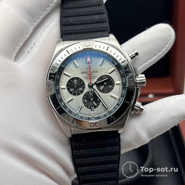 часы Breitling Chronomat