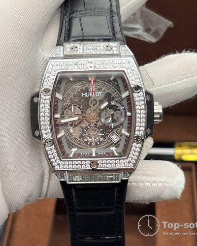 часы HUBLOT Spirit of Big Bang